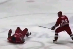 О чем говорит история с лежащим на льду 71-летним Лукашенко