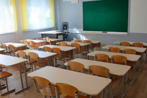 В Пружанском районе приостановили учебу в школах, в Минске на уроки пришло менее четверти учеников